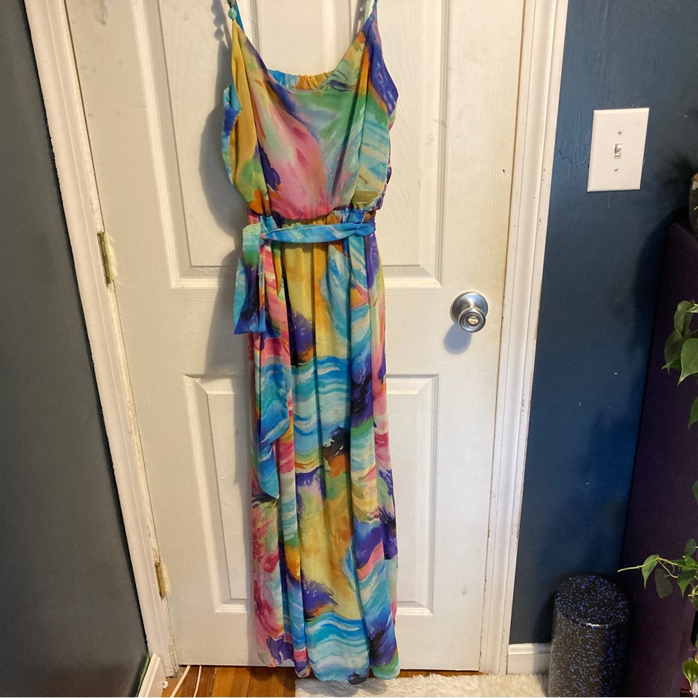 Size 8 Bisou Bisou Maxi Dress with Multicolored Flowers